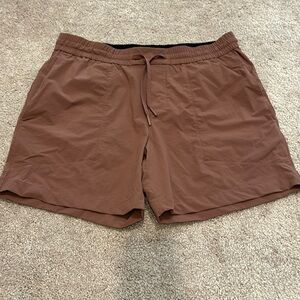 Lululemon 6” shorts